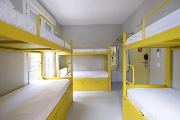 Heylola! Hostel Barcelona Ngoại thất bức ảnh